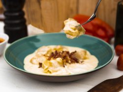  Pasta fresca con queso y nata